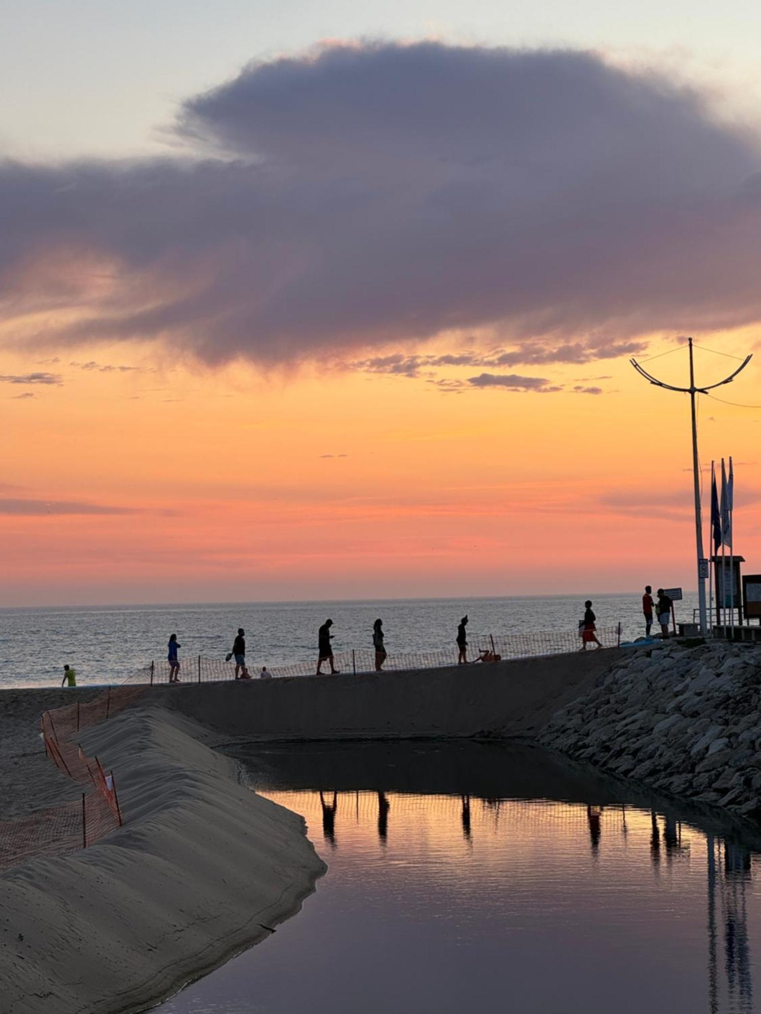 Townhous Praia Da Areia Branca Praia da Lourinhã Esterno foto