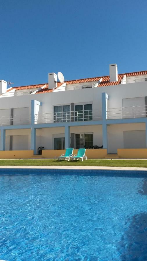 Townhous Praia Da Areia Branca Praia da Lourinhã Esterno foto